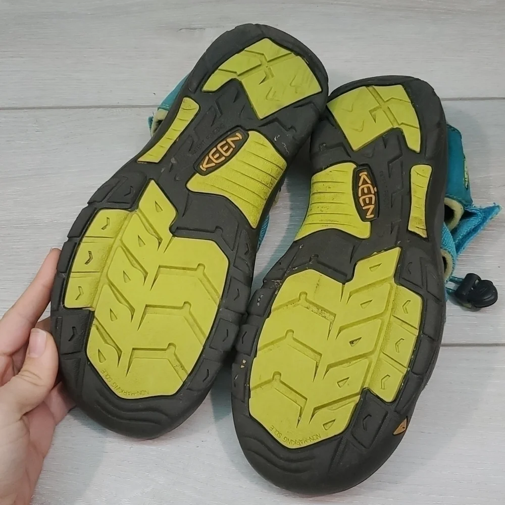 Keen Mens Outdoor Hiking Waterproof Comfort Sandals shoes sz 6